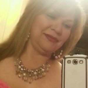 Meet your Posher, Luz